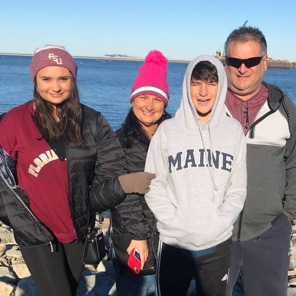 Meet your Posher, Tracie - Picture 1 of 1